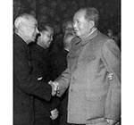 1964年，毛泽东亲切会见著名地质学家李四光
