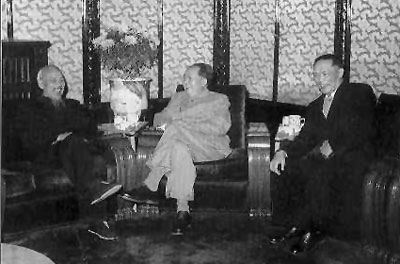 1960年12月3日，毛泽东会见越南民主共和国主席胡志明